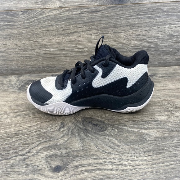 Under Armour Jet 23 Kids Basketball Shoes Black White Gold Size 11K Toddler - Picture 4 of 10